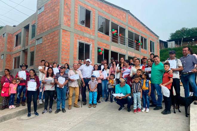 Fondo Adaptación brinda esperanza: 886 viviendas entregadas a damnificados por el Fenómeno de la Niña en el Tolima