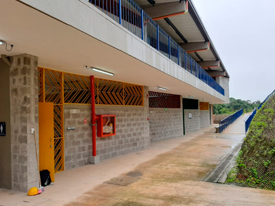 Colegio Santa Teresa en Puerto Patiño