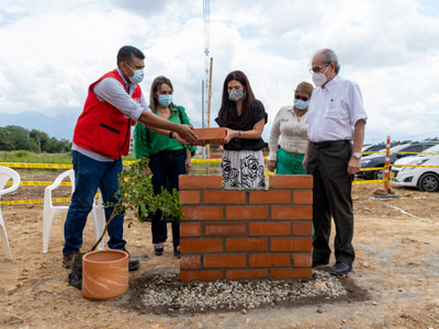 Primera Piedra Bosques de Ciprés  Neiva, Huila