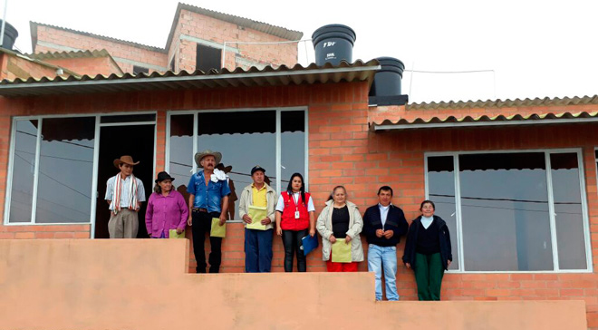 Familias de Sutatenza reciben nuevas casas del Fondo Adaptación