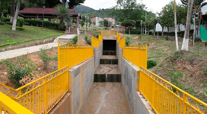 Fondo Adaptación contratará más de $11.300 millones en obras de alcantarillado en Santander
