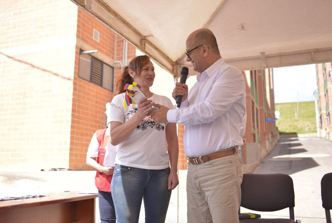 Fondo Adaptación entrega 55 nuevas viviendas en Tunja
