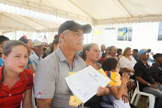 Fondo Adaptación entrega 178 nuevas viviendas en Ciénaga (Magdalena)
