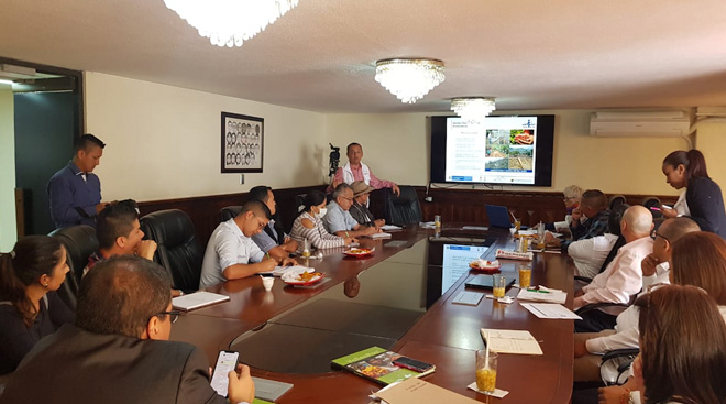 Mil familias de agricultores del Cauca se beneficiarán con programa de reactivación económica del Fondo Adaptación
