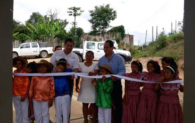 Entrega Colegio Cauca