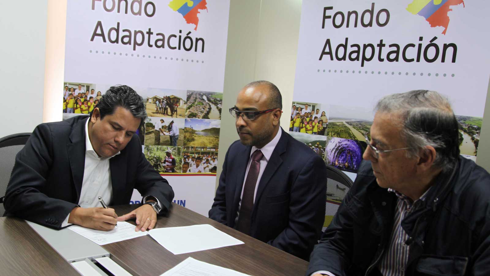 Imagen Firma construccion vial Yatí-Bodega 
